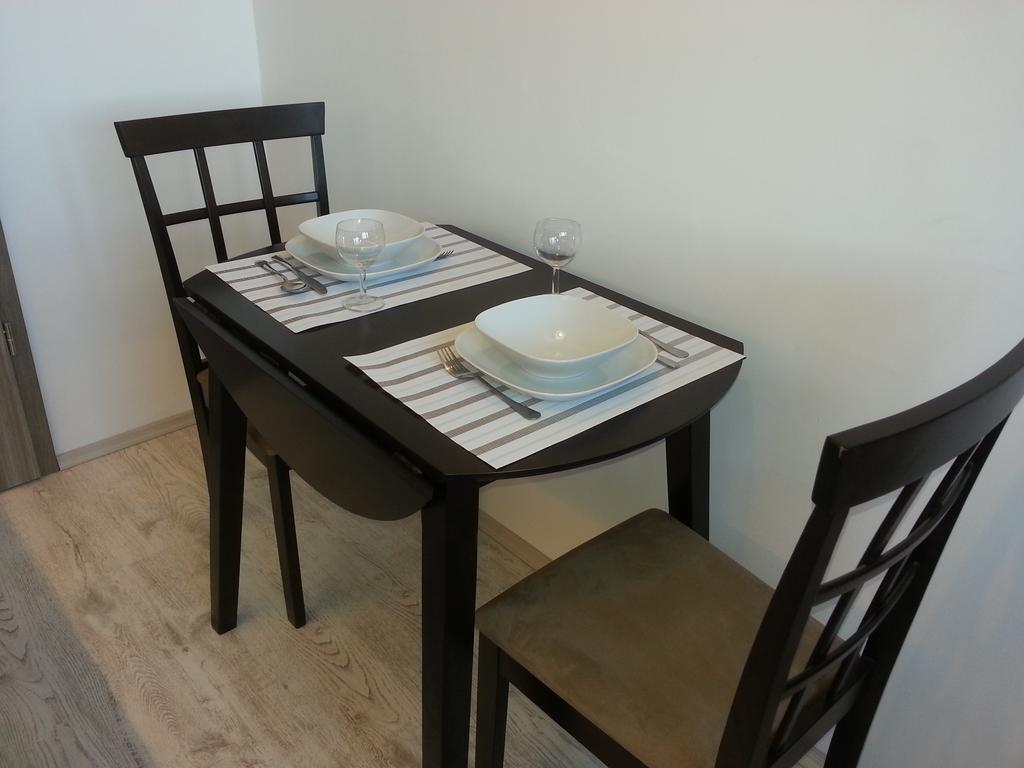 Downtown Apartment Miskolc Esterno foto