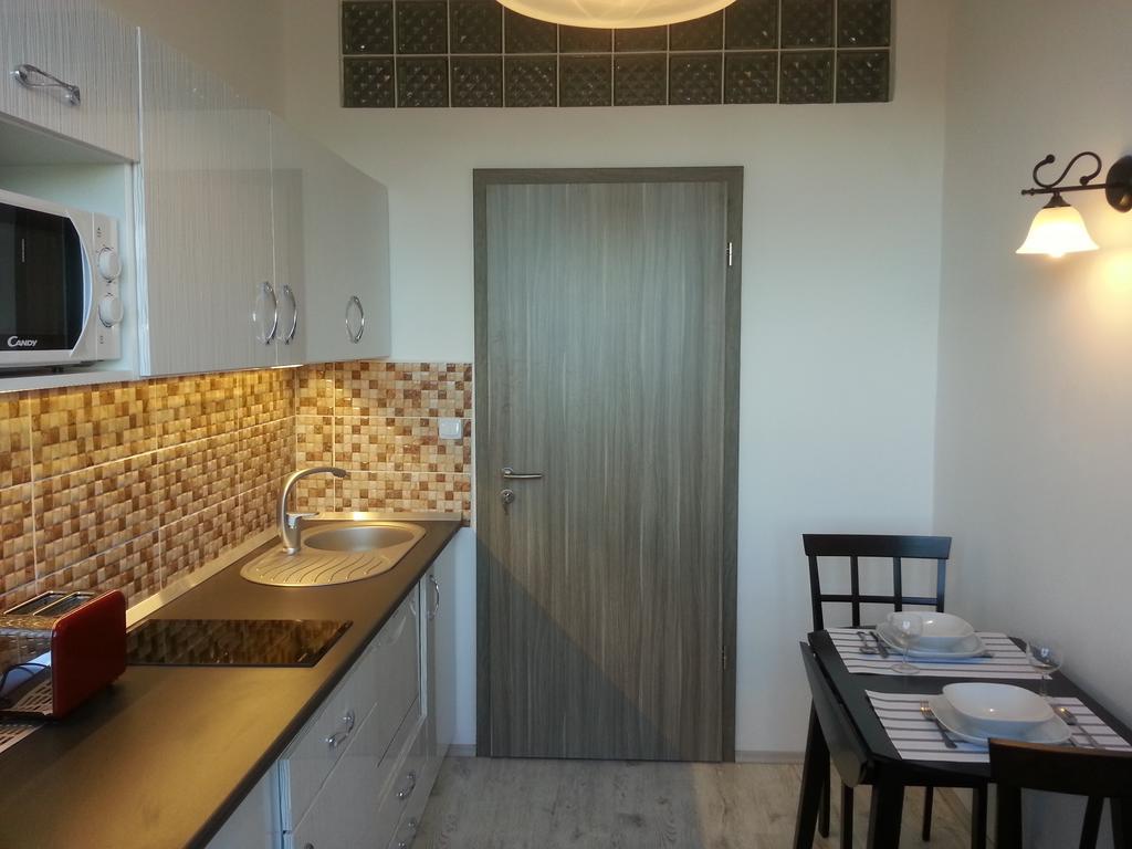 Downtown Apartment Miskolc Esterno foto